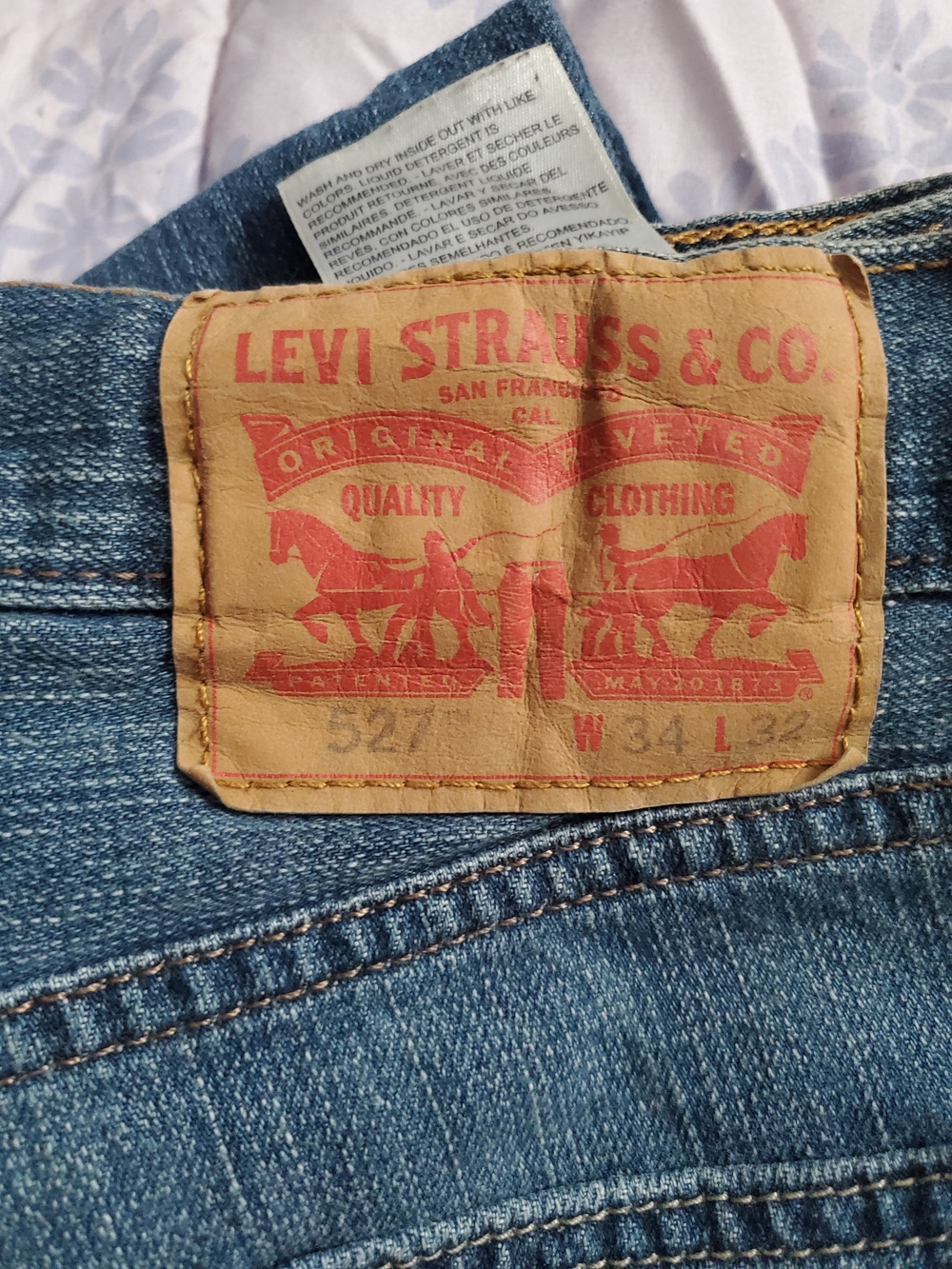 Levi's Men 527 Jeans in Blue Denim with Tan Patch 34x32